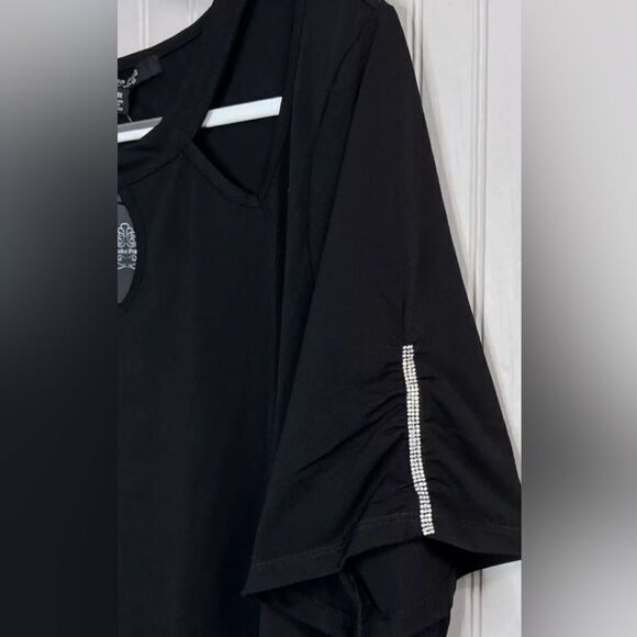 NWT Louise Paris Plus Size Black Cut Out Embellished Short Sleeve Blouse - 3XL - Picture 7 of 7